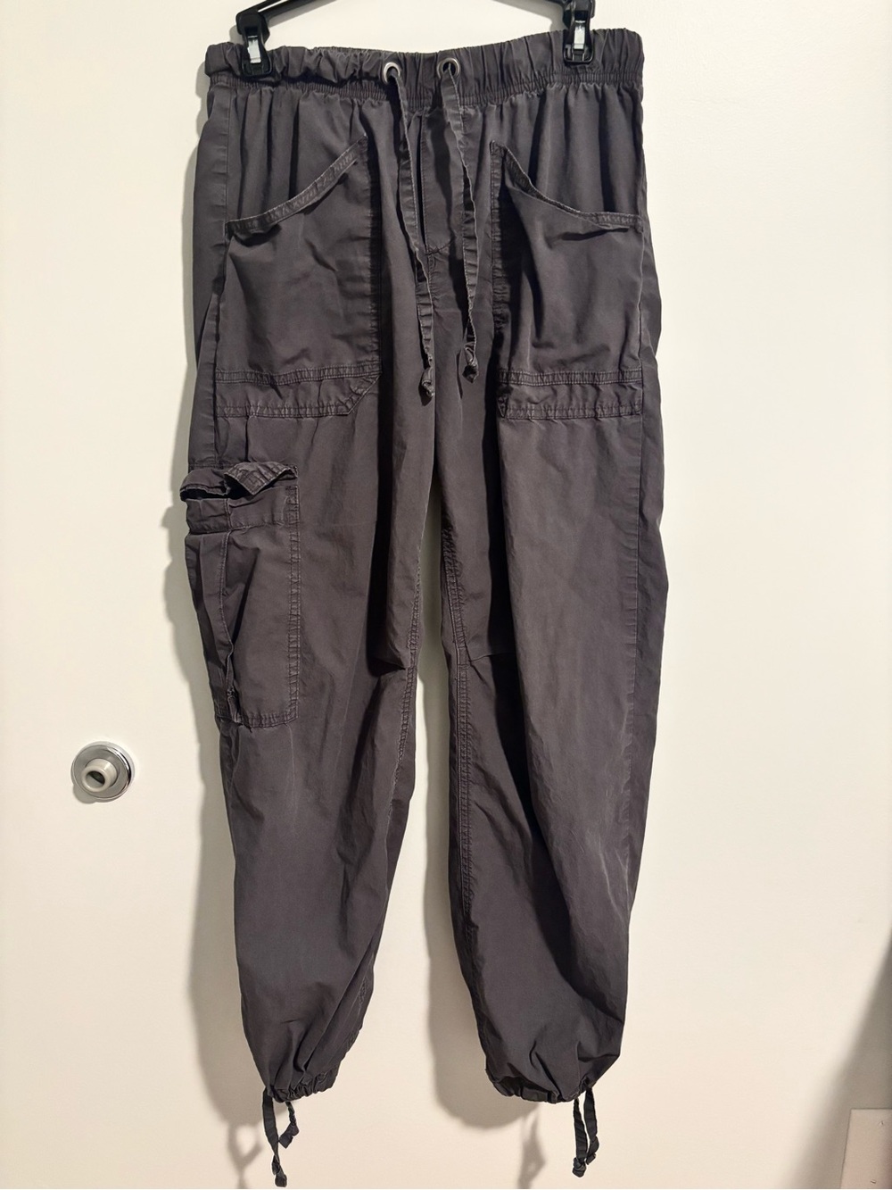 aerie Women’s Dark Gray Cargo Joggers with Drawstring Waist